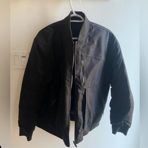 Lululemon Winter Reversible Jacket - Picture 4 of 5